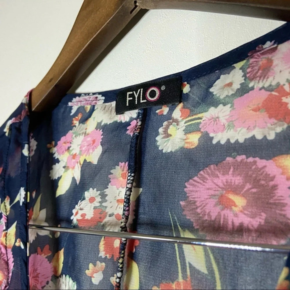 Floral Kimono Style Blouse Button Top Jacket Short Sleeve Size M/L - Picture 2 of 8